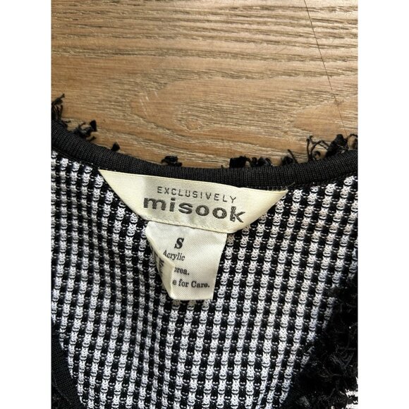 Exclusively MISOOK Houndstooth Fringe Acrylic Knit Blazer Jacket - Picture 7 of 7